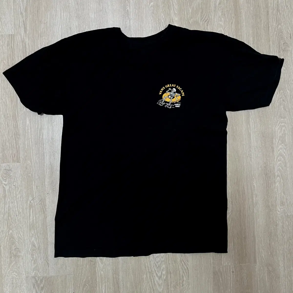 Vans Skull Logo Short Sleeve T-Shirt L/100