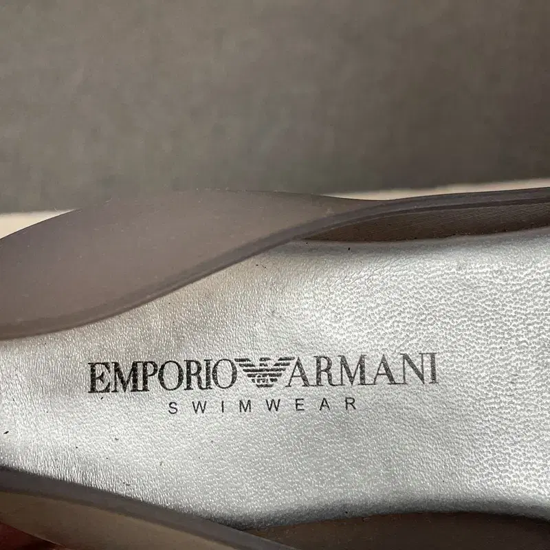 EMPORIO ARMANI 엠폴리오 알마니 플랫슈즈 220 BS00008