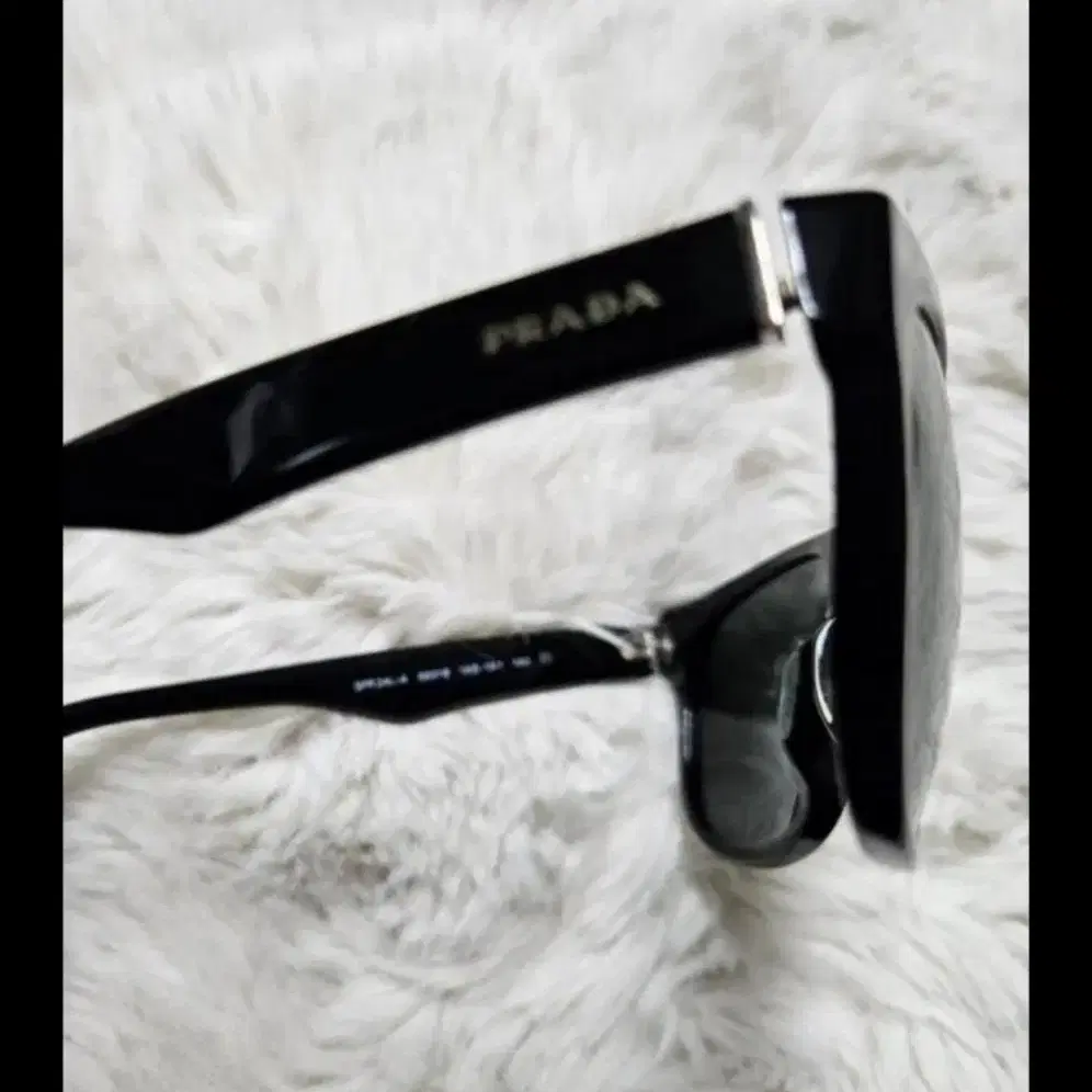 PRADA. 프라다 썬글라스