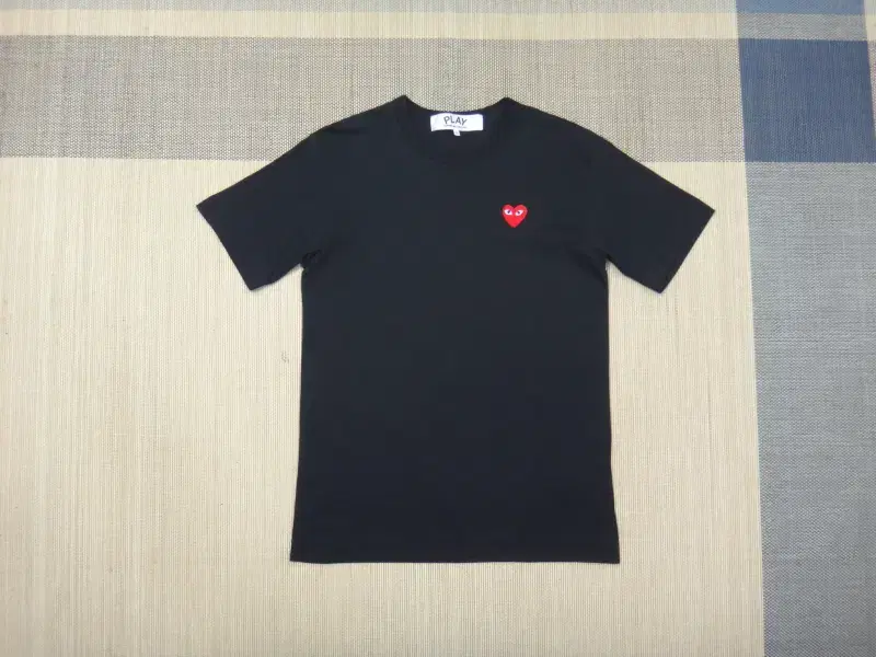 (L/100) Comme des Garçons Men's Redheart Waffen Vahn Tee