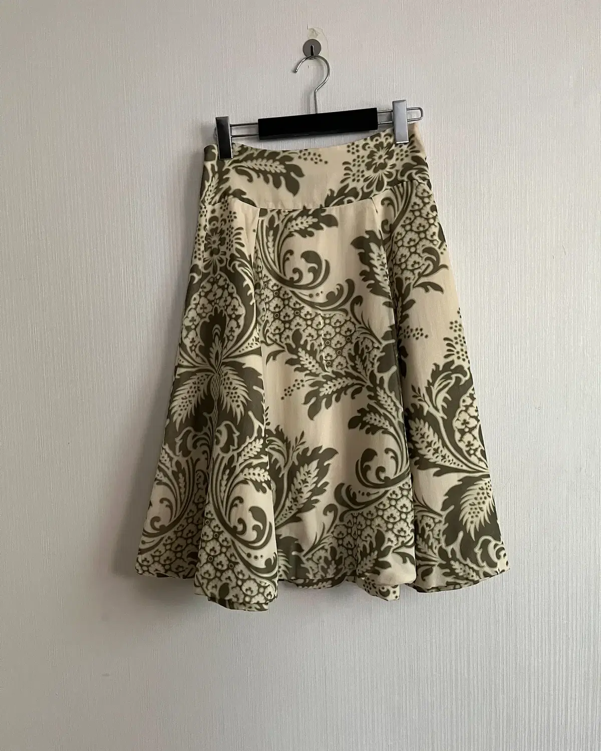 DKNY oriental pattern flare skirt