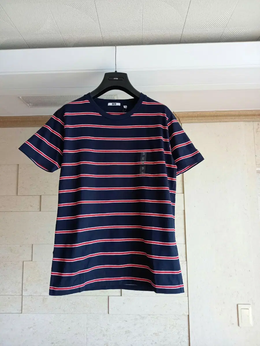 Uniqlo Striped Border Short Sleeve T-Shirt