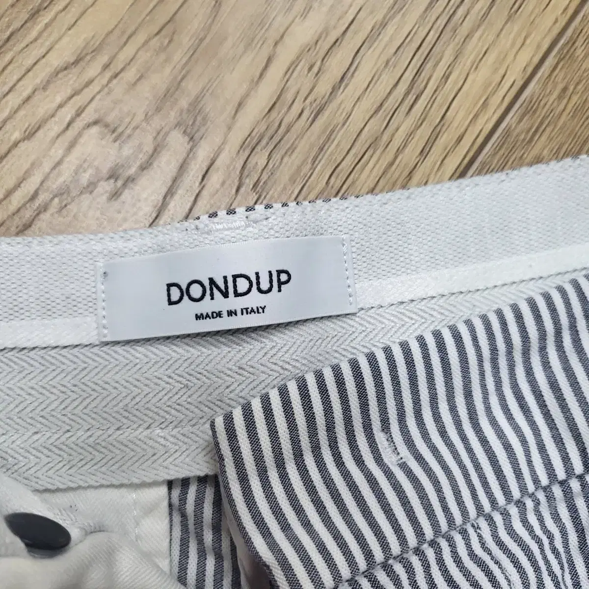 Dondup 쇼츠 (33)