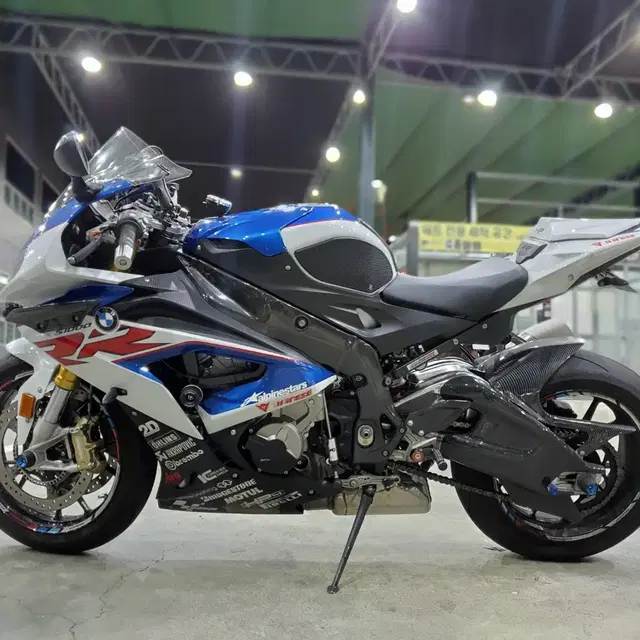 S1000RR s1000rr 새엔진(1300km) 판매합니다.