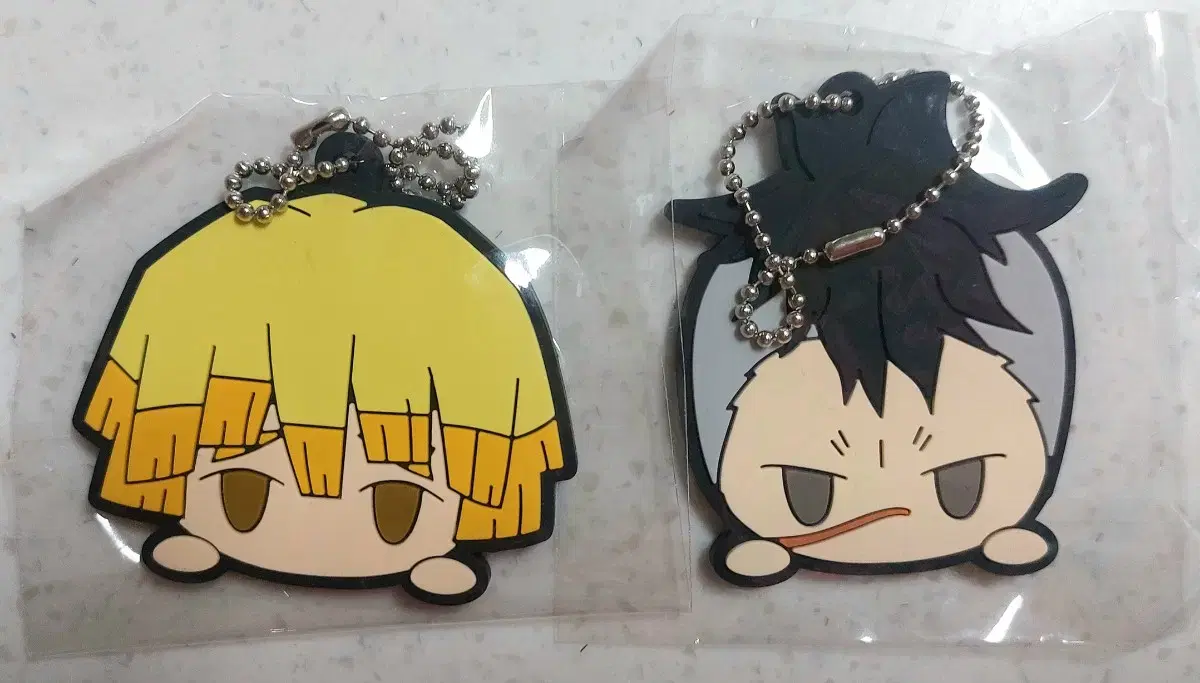 Demon Slayer Zenitsu Genya Keyring