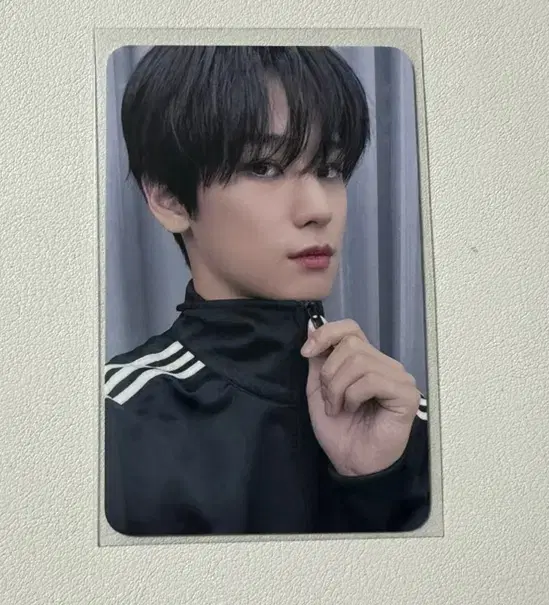 Adidas juyeon photocard sells