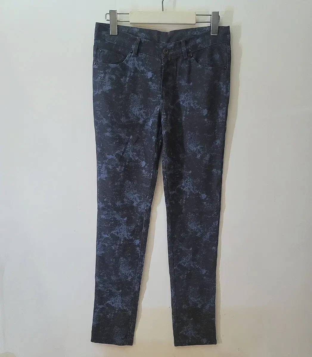 New)Balmain Slim Fit Spandex Pants--Size 28(Unisex)