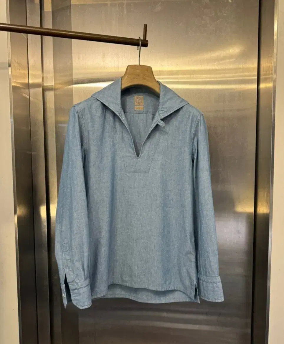 Provenzale Pullover Chambray Shirt