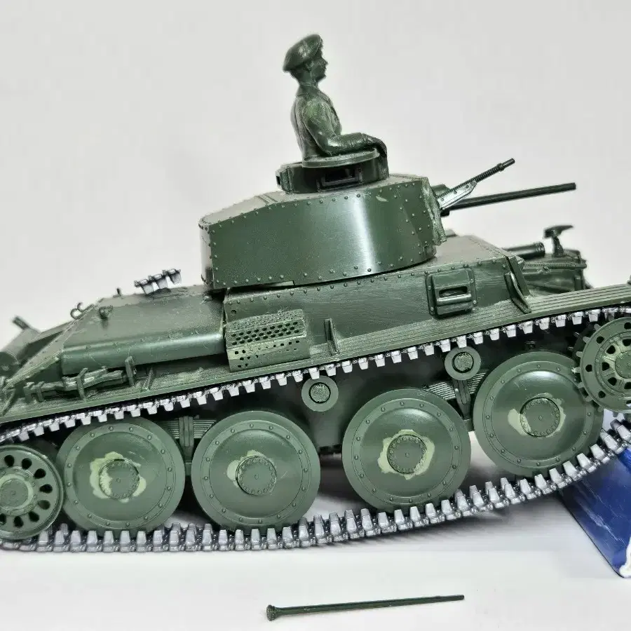 조립품 [이탈레리] 1/35 독일 Pzkpfw 38(t) 프라가 전차