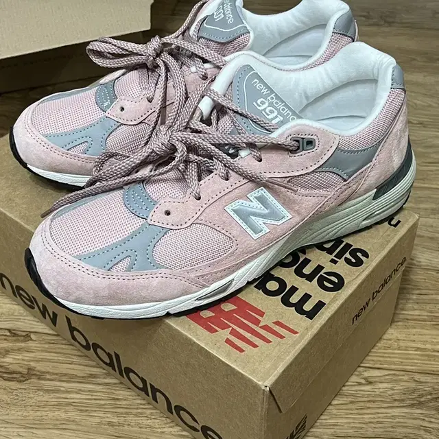 Newbalance 991 pink w260