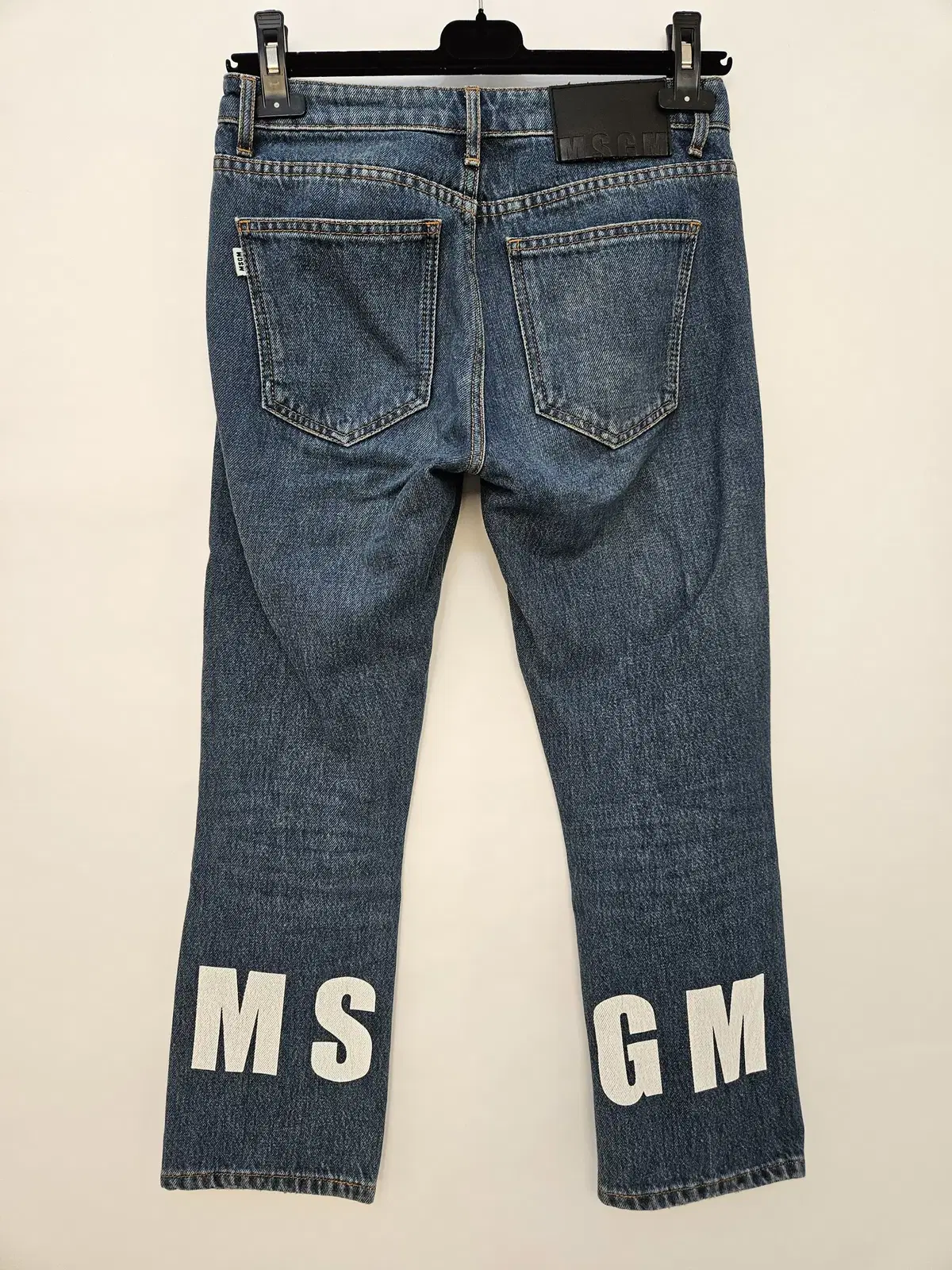 MSGM 엠에스지엠 로고 프린트 데님진 팝니다.