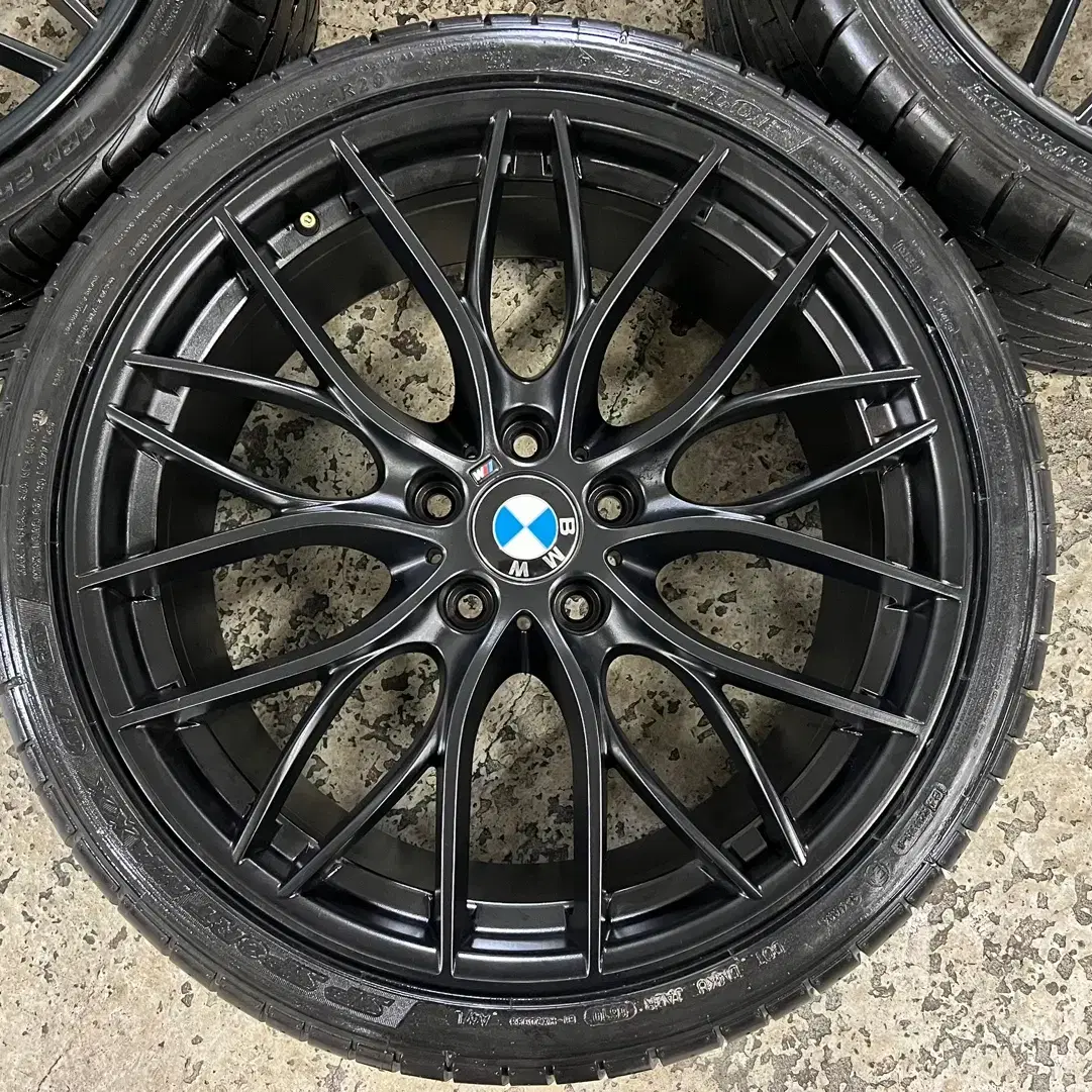 BMW 405M 정품 블랙 20인치 휠타이어 판매