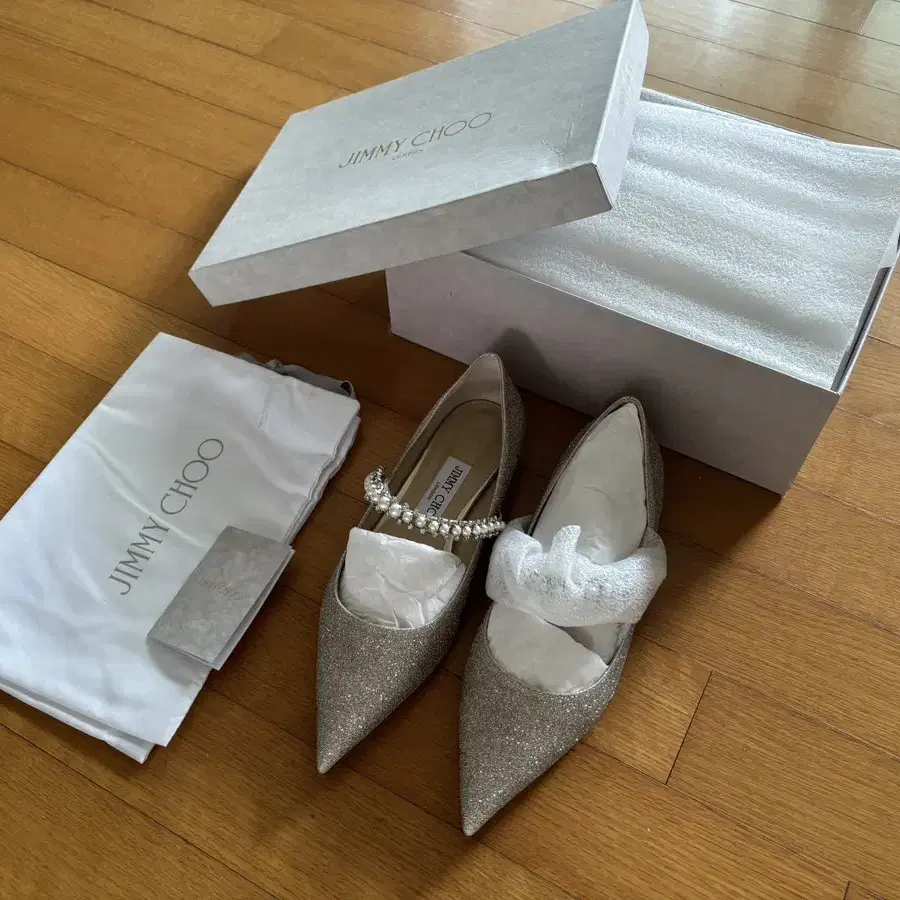 (새상품) 지미추 Jimmy Choo baily flat