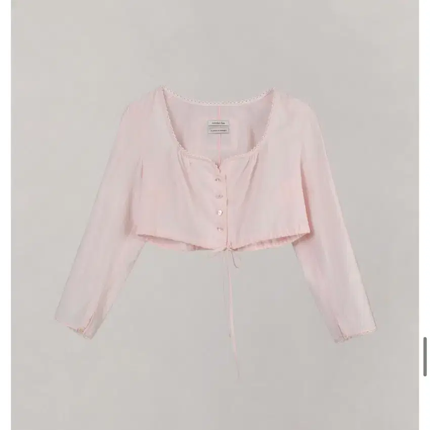 새상품)오버듀플레어 COTTON CROP BLOUSE_BABY PINK