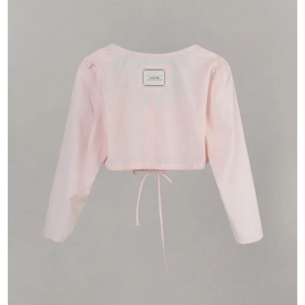 새상품)오버듀플레어 COTTON CROP BLOUSE_BABY PINK