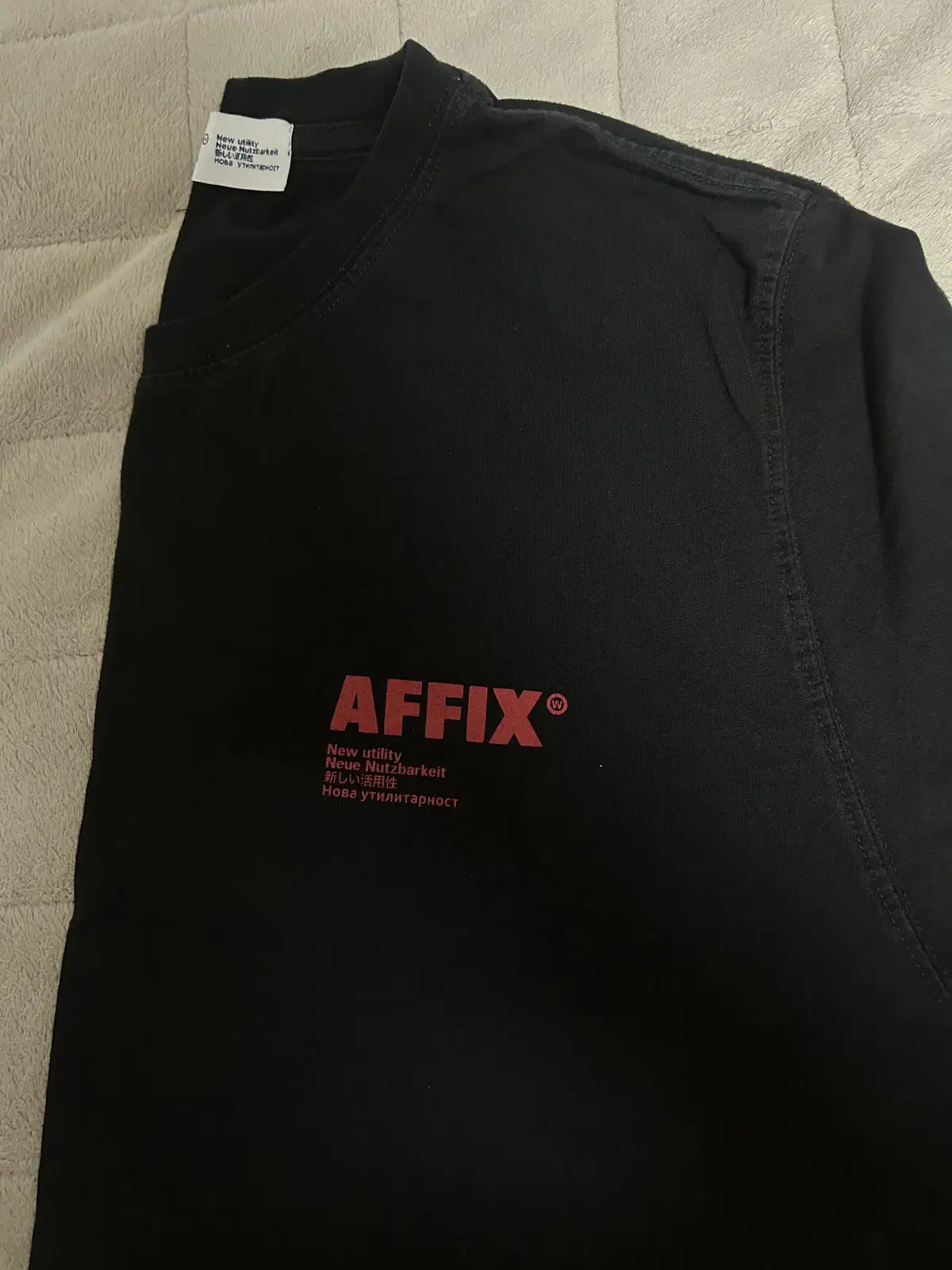 XL) AFFIX Short Sleeve Black Red