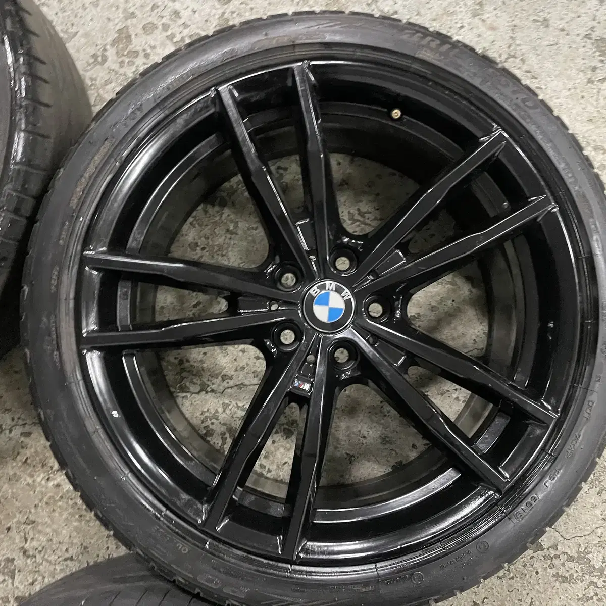 BMW G20 791M 정품 19인치 휠타이어 판매