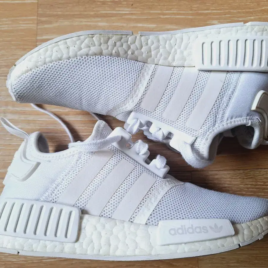 아디다스 NMD R1 노마드 정품 운동화 러닝화