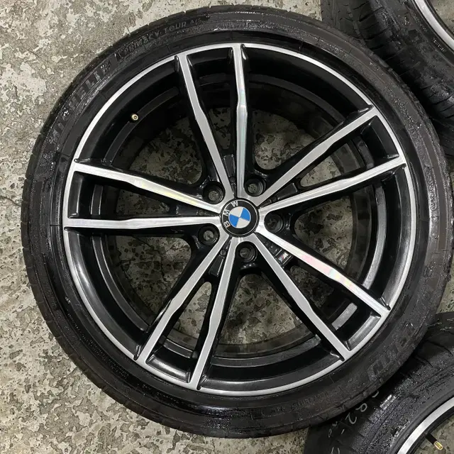 BMW G20 791M 정품 19인치 휠타이어 판매