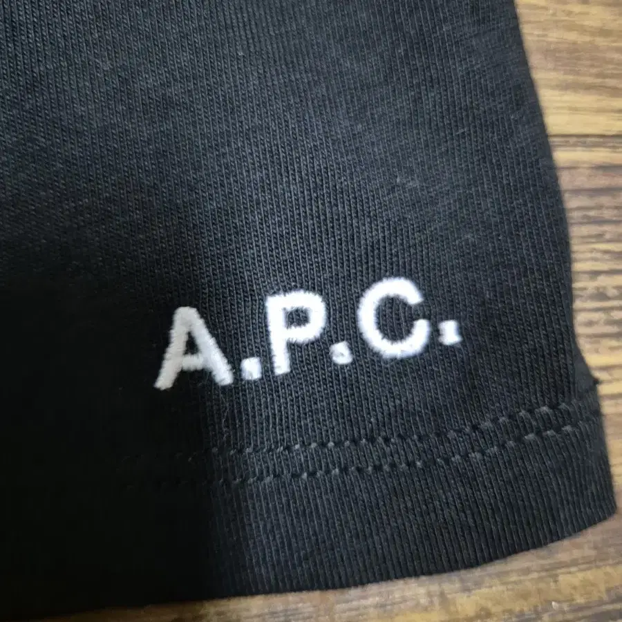 A.P.C bambam 반팔티셔츠