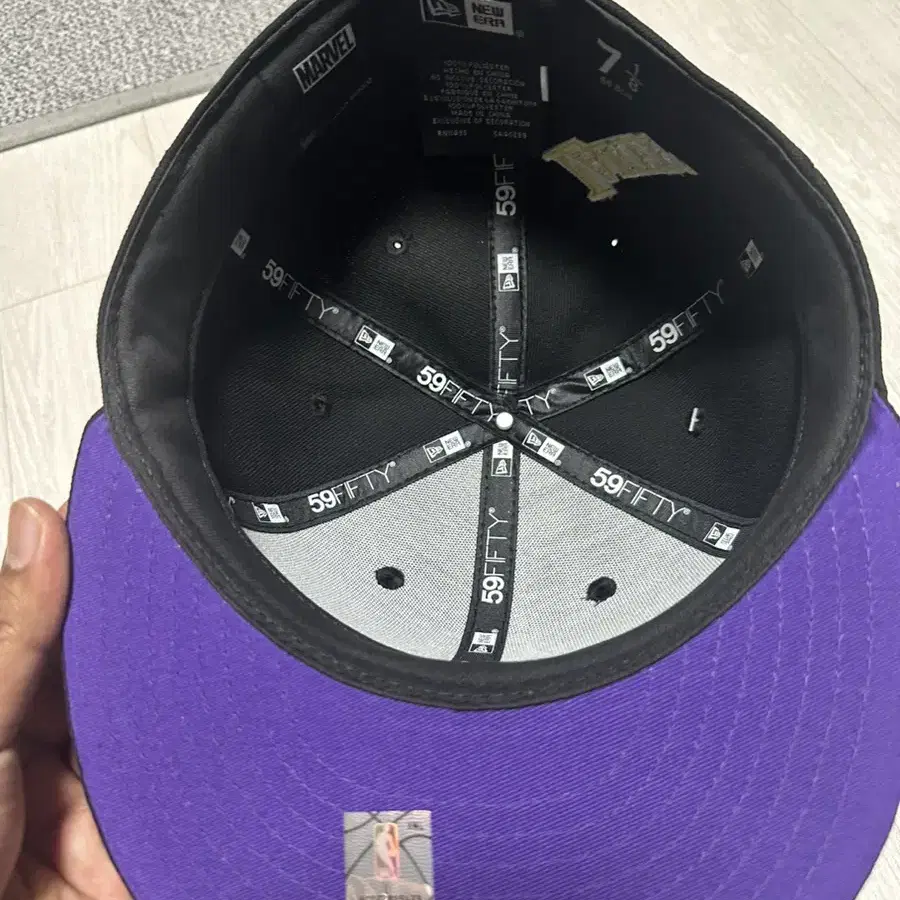 NBA X 마블 LA 레이커스 아이언맨 사이즈캡 블랙 New Era