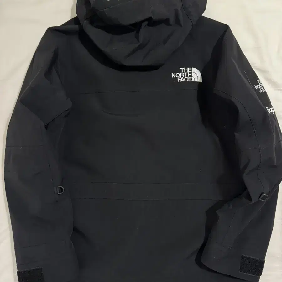 Supreme x The North Face Expedition Jack