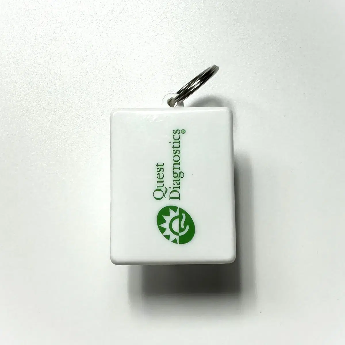 Vintage keychain Quest diagnostics 빈티지키링