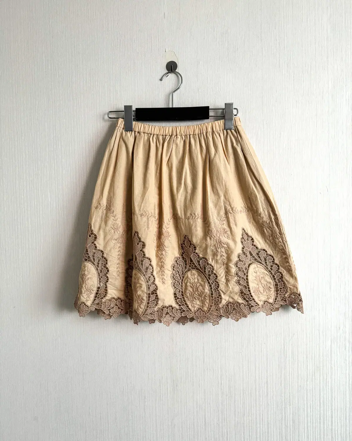 Ornament point mini skirt