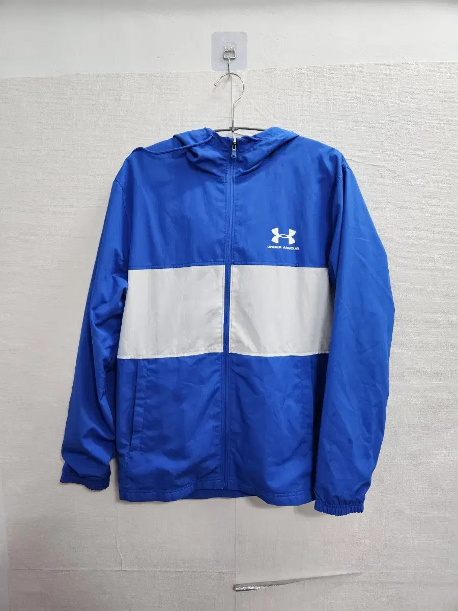 L Under Armour Woven Zip-Up Jumper