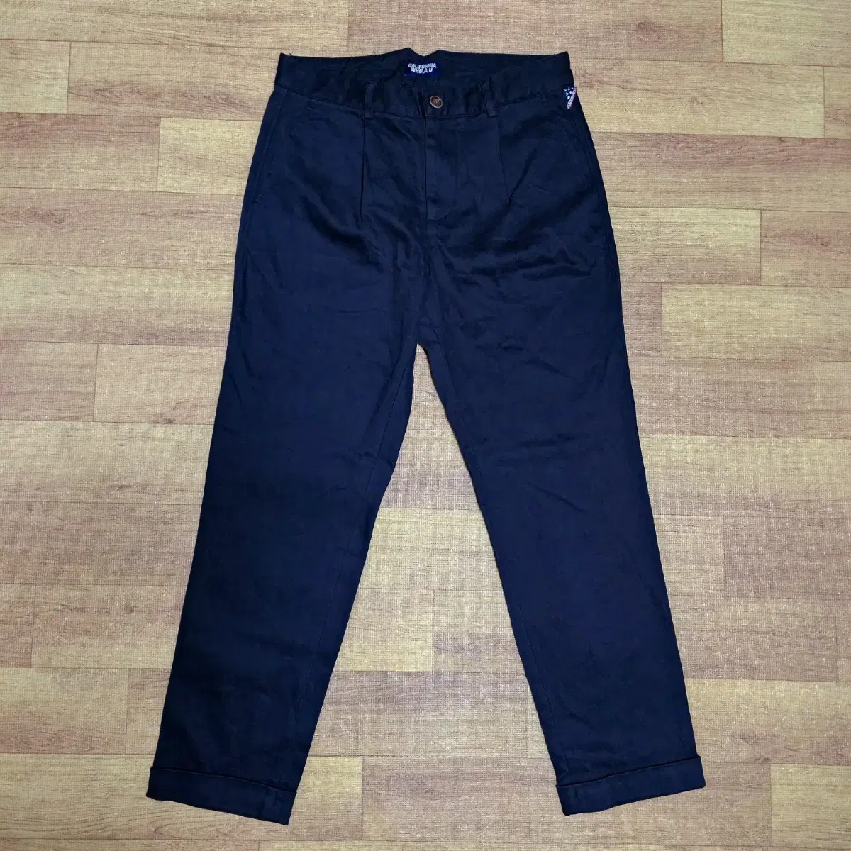 HuaYuSale cinchback tapered pants 31 inches new (cropped or 170 or less)