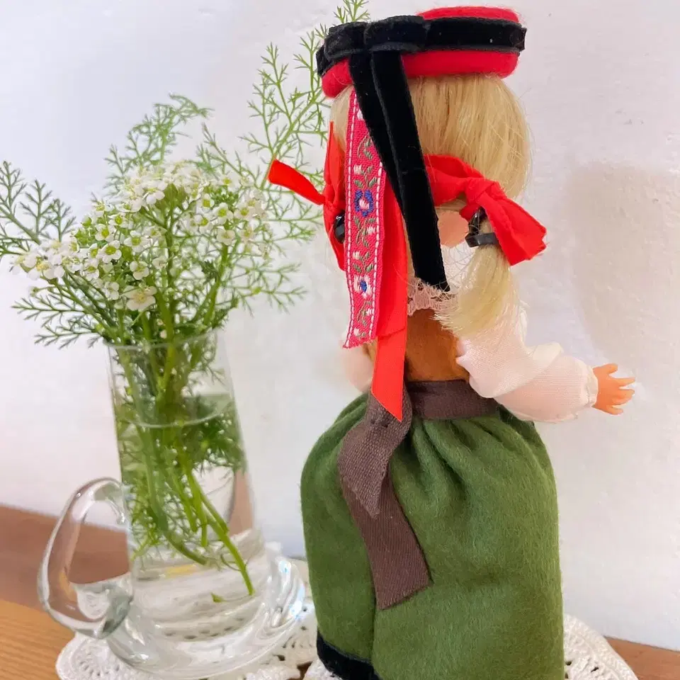 Vintage Swedish Folk costume doll