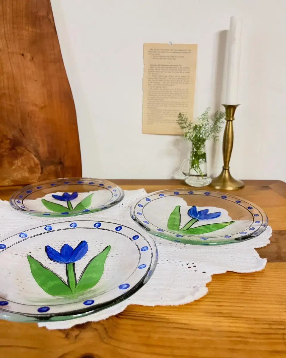 Vintage KOSTA BODA Blue Tulip Salad Plat