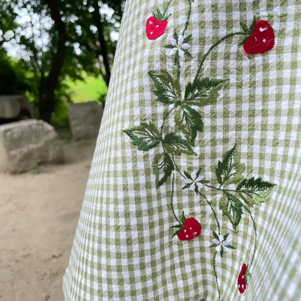 Vintage Strawberry Tablecloth from Swede