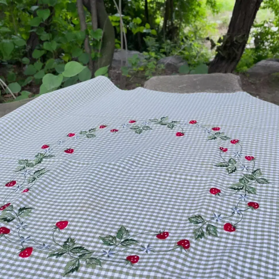 Vintage Strawberry Tablecloth from Swede