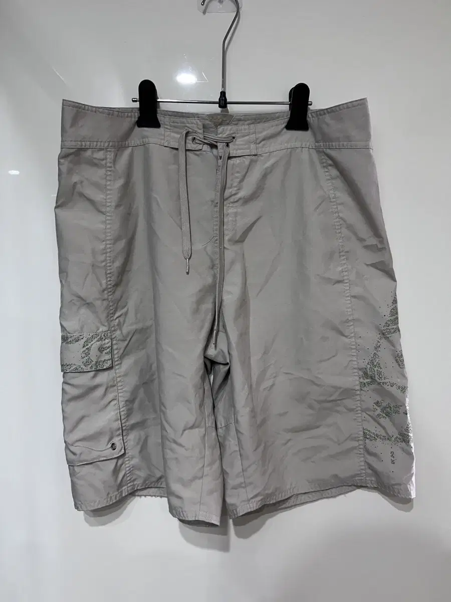 (XL)Nike Beige Shorts Vahn