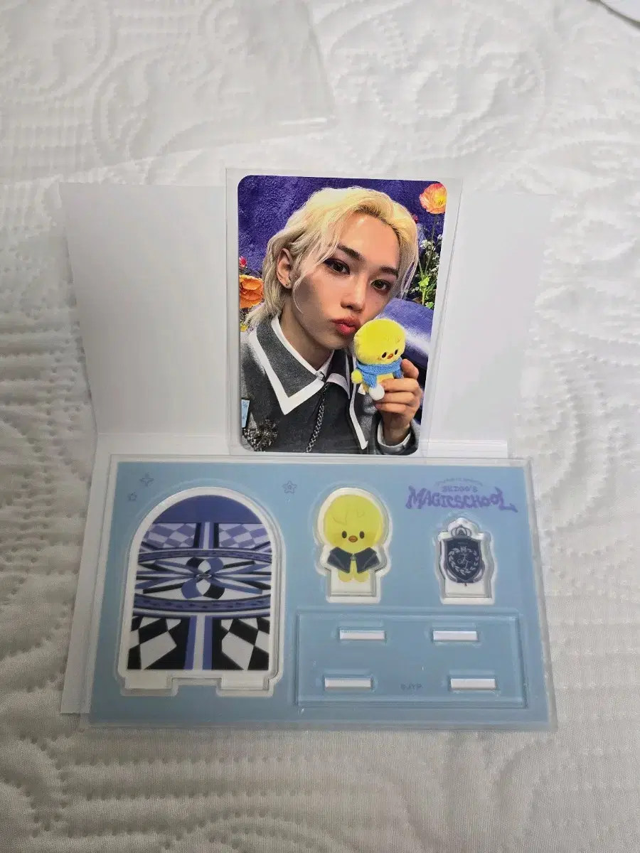 skz skzoo pop up Secret Acrylic Stand felix Yongbok Pockari Busan Cafe Photocard