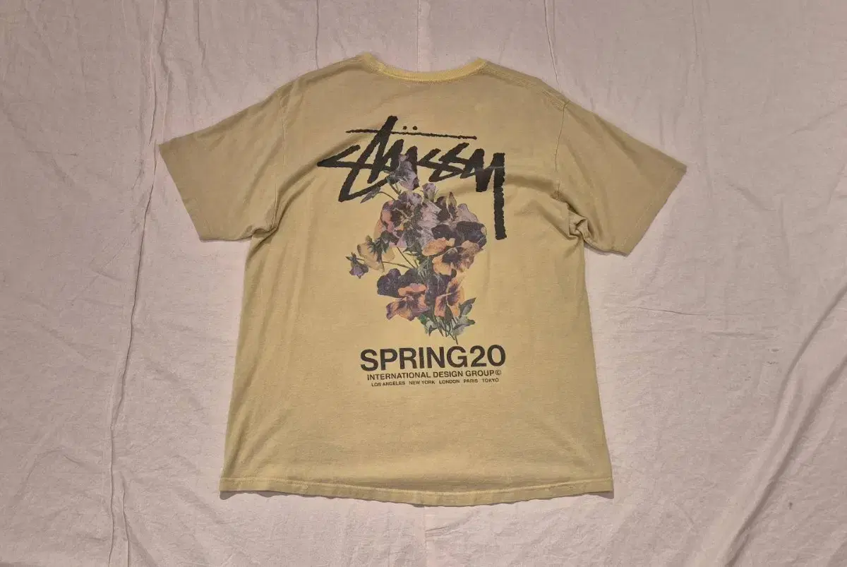 L-XL>Stussy Bouquet T-Shirt