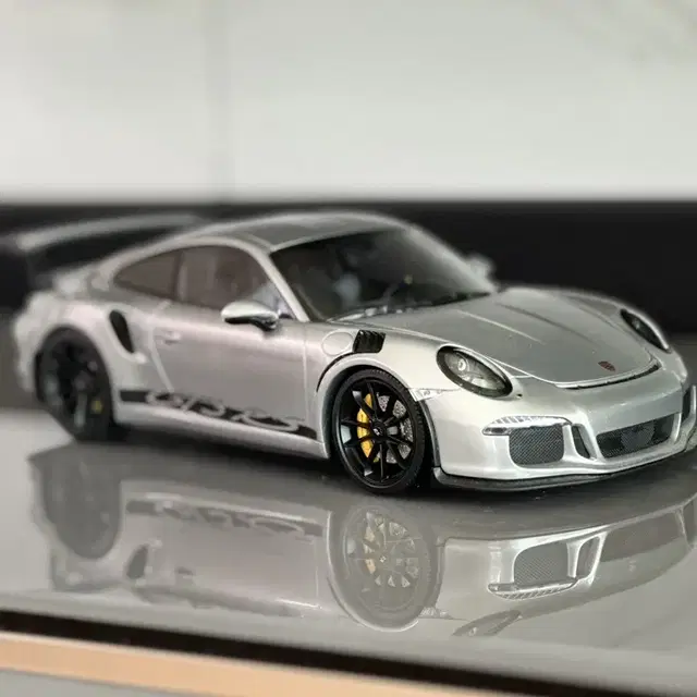 포르쉐 911 GT3 RS 1:18 Silver GT(은색)