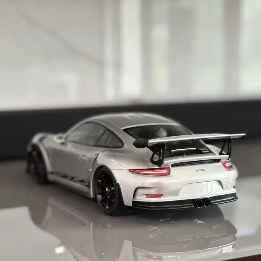 포르쉐 911 GT3 RS 1:18 Silver GT(은색)