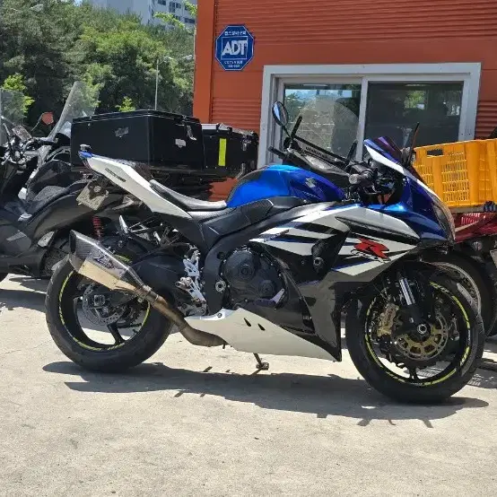 스즈끼 gsx r1000 쿨거래