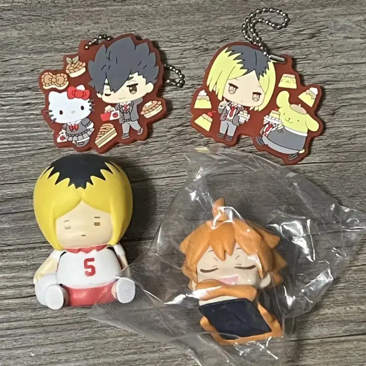 Haikyuu Sanrio Chabichabi Onemutan sealed ( Kuroo Kenma hinata )