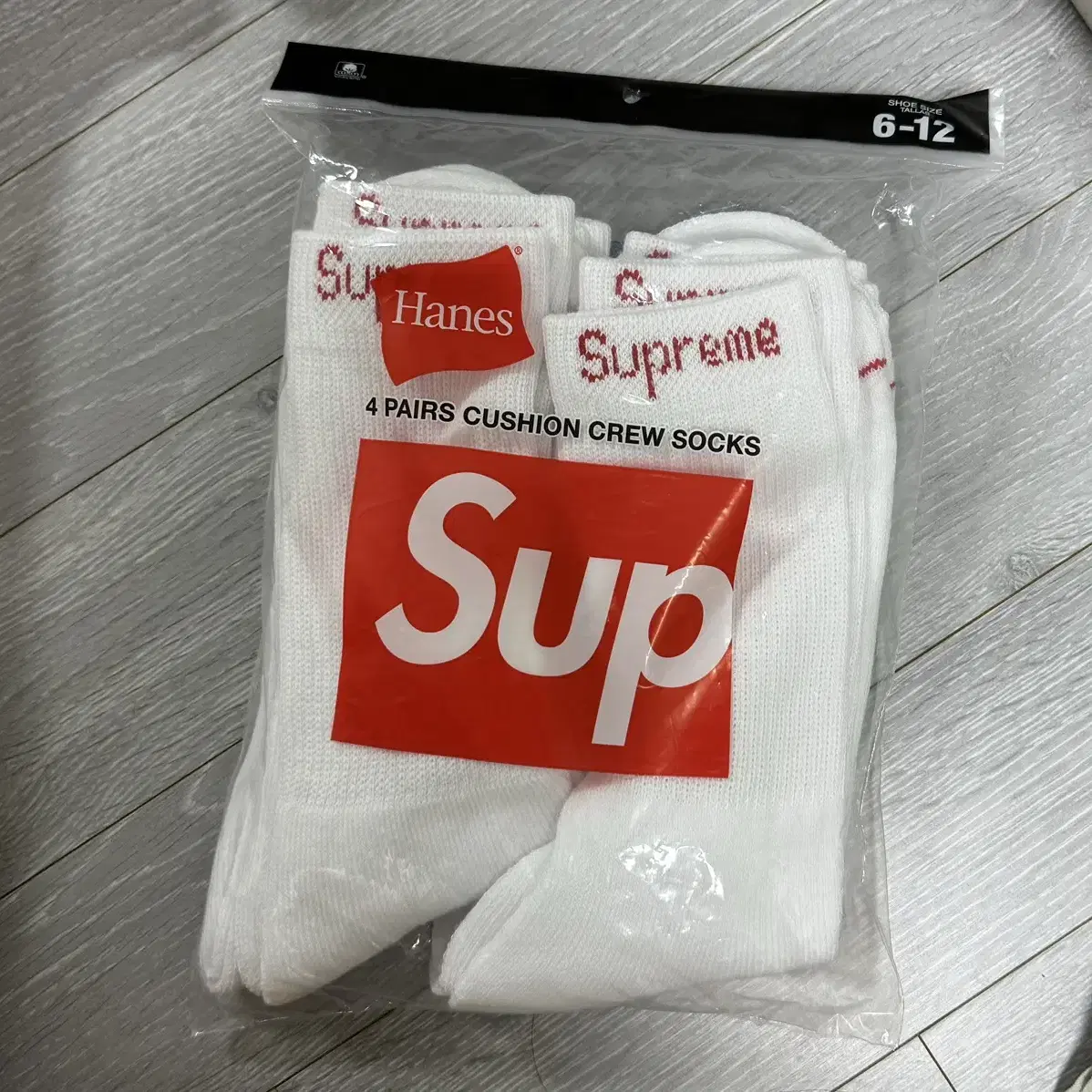 Supreme 슈프림 헤인즈 크루 삭스 화이트