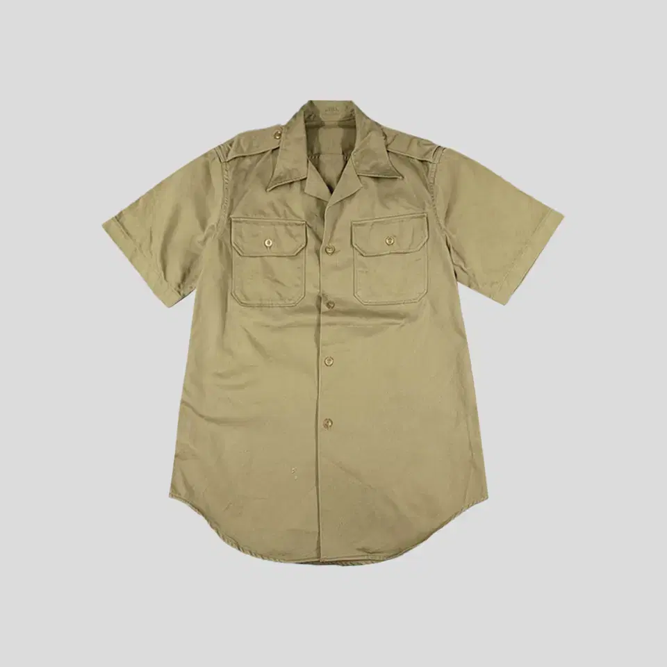 Vintage beige tan double-pocket shoulder epaulettes cotton twill workwear short sleeve shirt half shirt