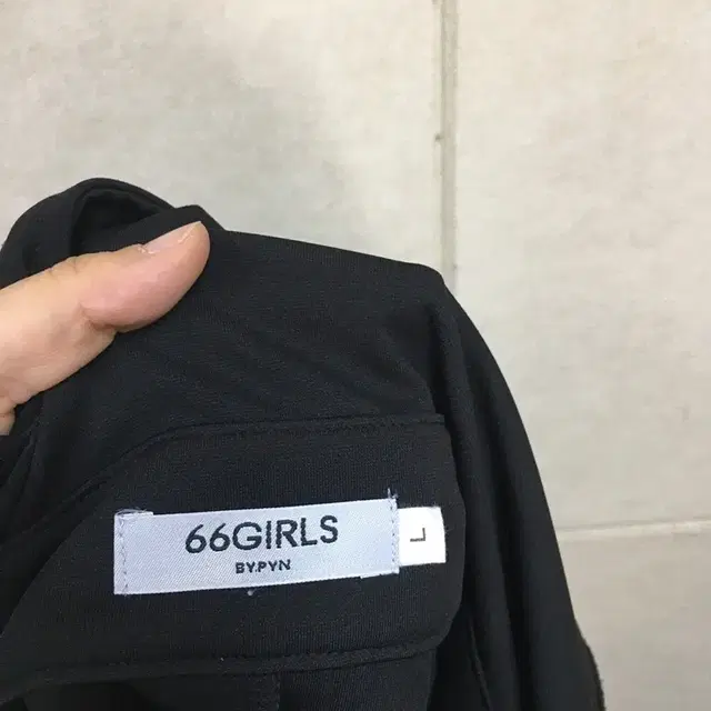 66girls 블랙 멜방 미디 원피스 뷔스티에 77