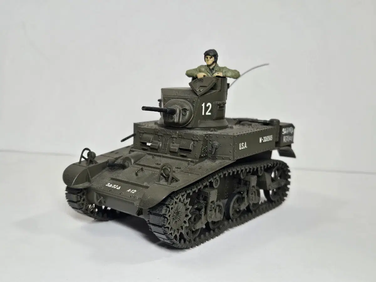 Assemblies [Tamiya] 1/35 U.S. M3 STUART Light Tank No. 1