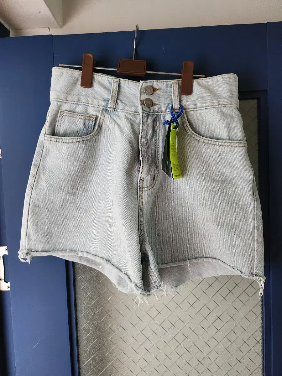 New product) Ironing vahn shorts M