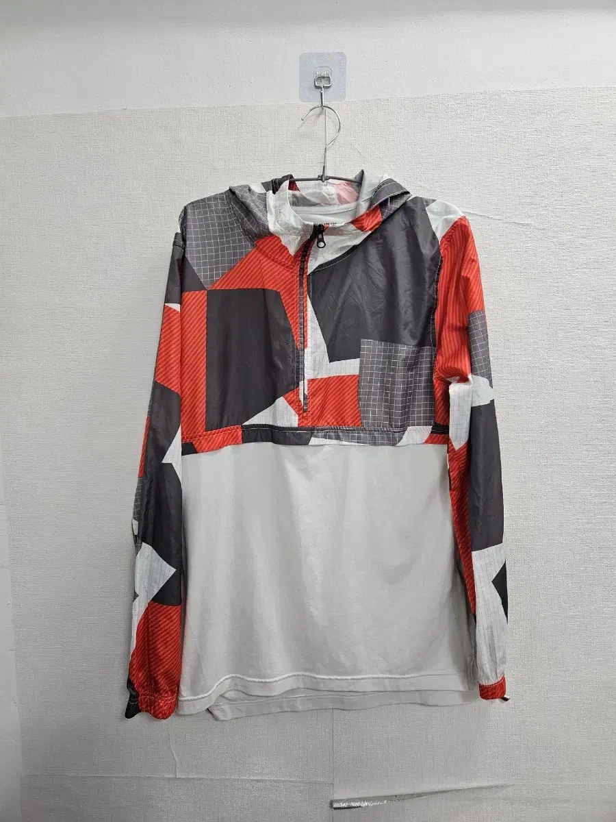 XL Under Armour Anorak