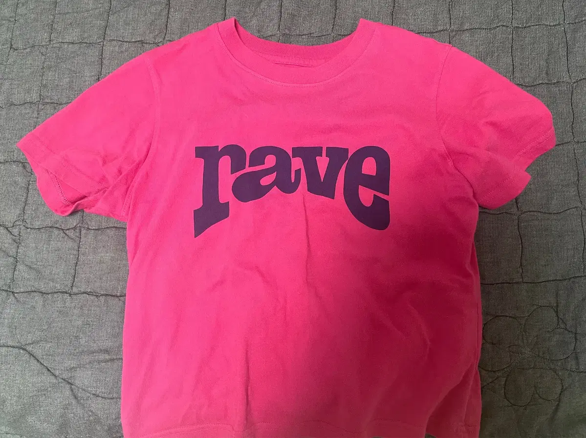 Rave Hot Pink Vahn Short Sleeve Tee