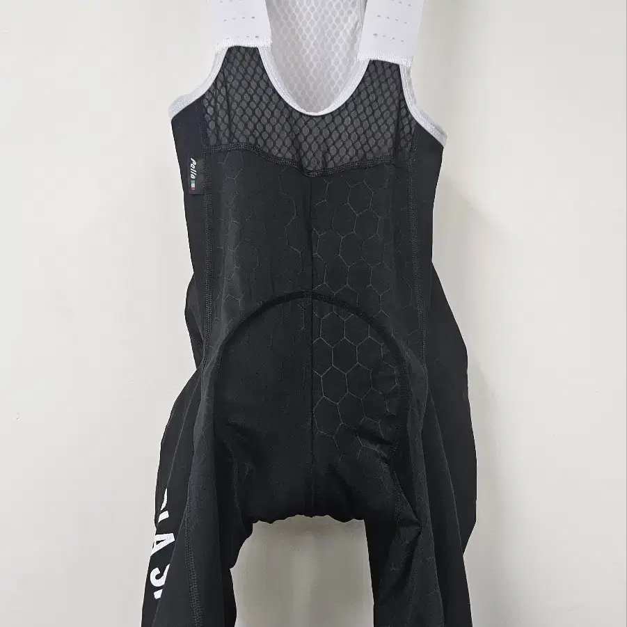 남자 펠라 빕숏 블랙 M사이즈(SV BIB SHORT) 팝니다