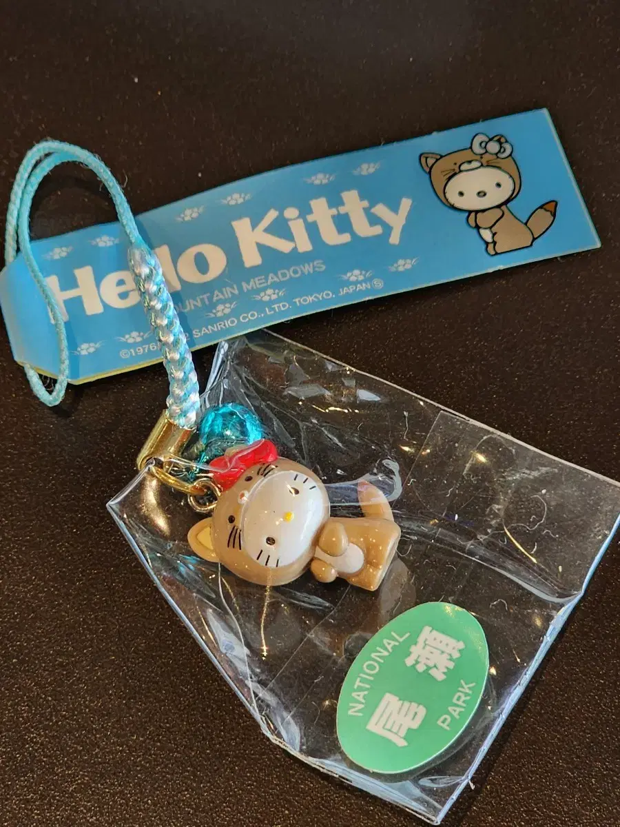 Classic Kitty Straps Kotochi Kitty San Rio Otter Kitty 2002